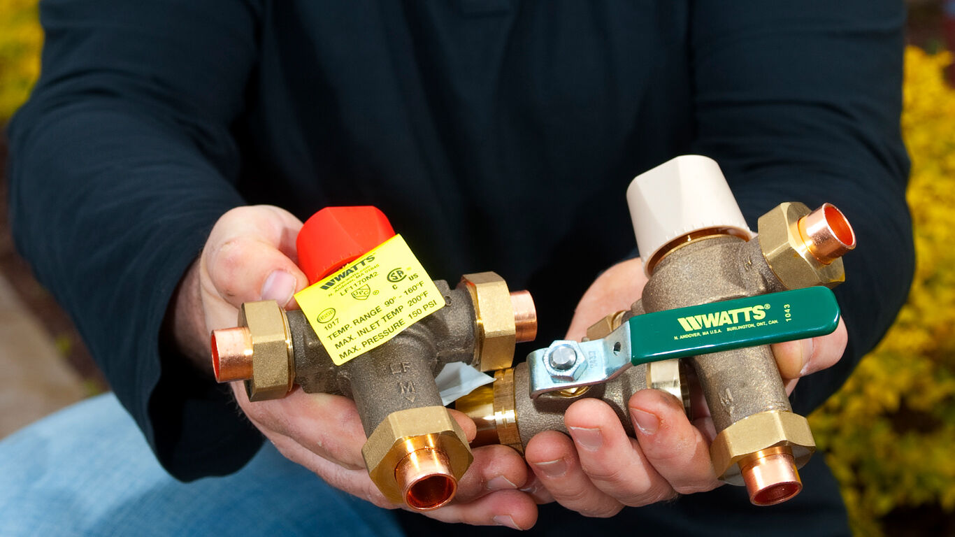 customer-holding-valves